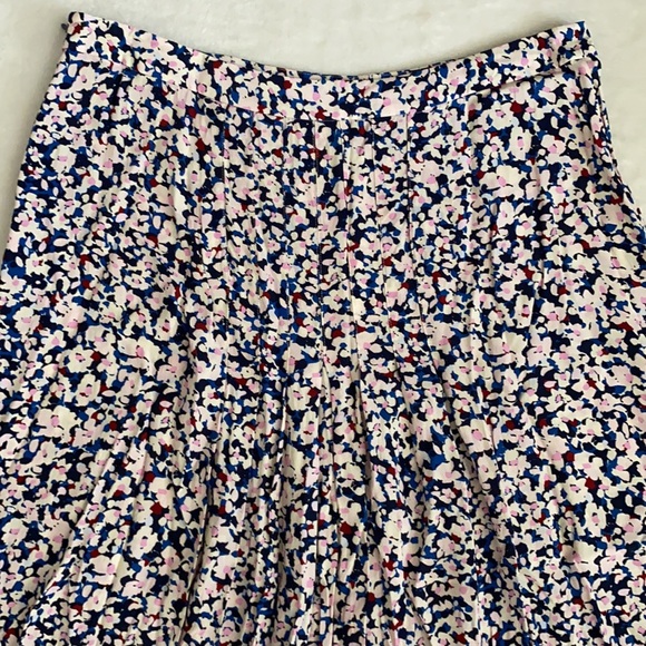 Hobbs London | Flowy Lightweight Pleated Floral Print Midi Skirt Pink Blue (10) - Picture 12 of 16